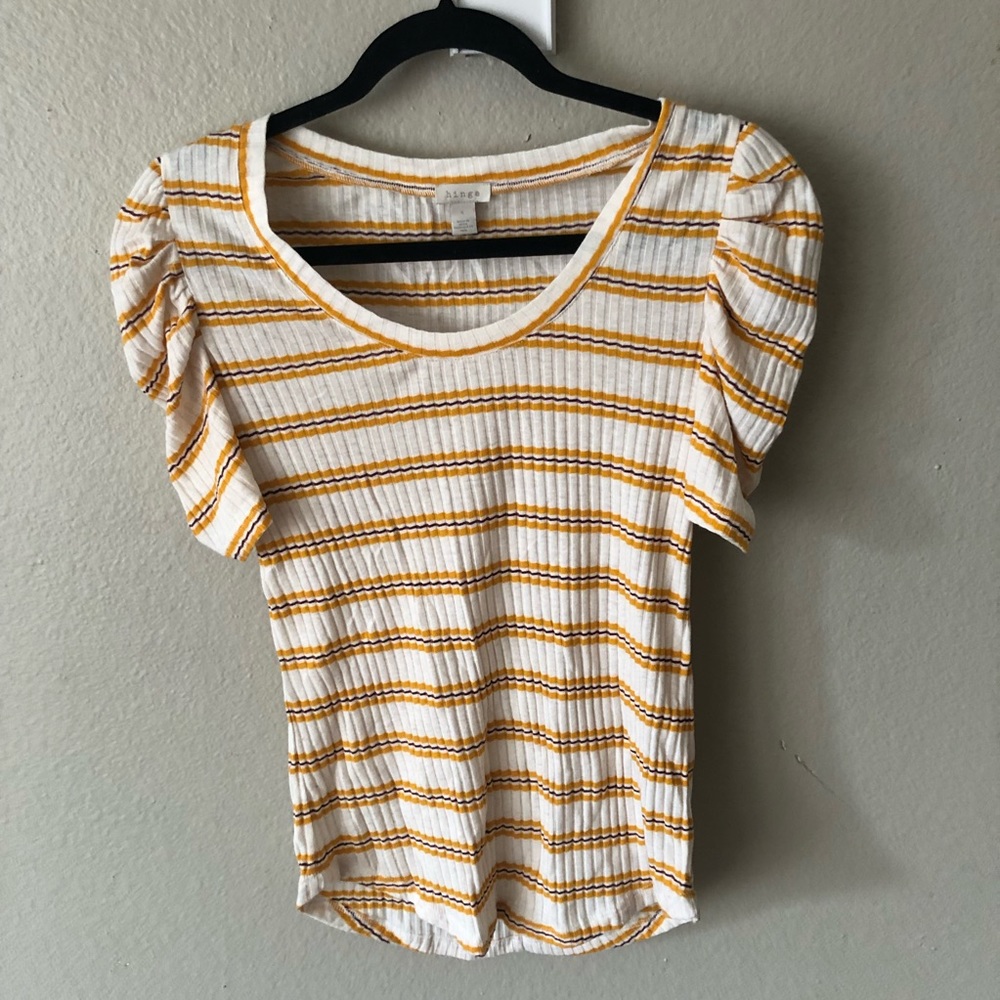 Hinge top